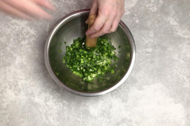 Нарезанный лук